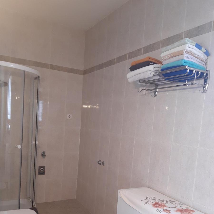 Apartment Nevija E Natale Opric Bagian luar foto