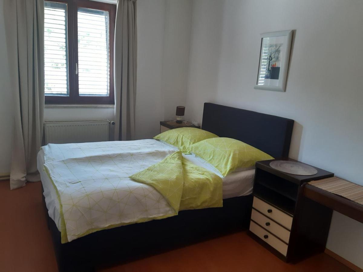 Apartment Nevija E Natale Opric Bagian luar foto